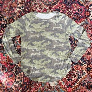 American Eagle Outfitters Camo Soft & Sexy Plush Top